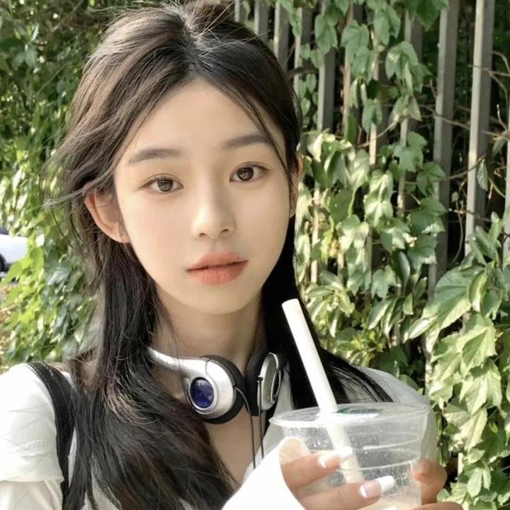 赤脚的基奉儿